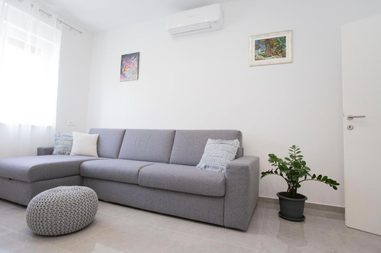 Ferienwohnung Triple A Split Exterior foto
