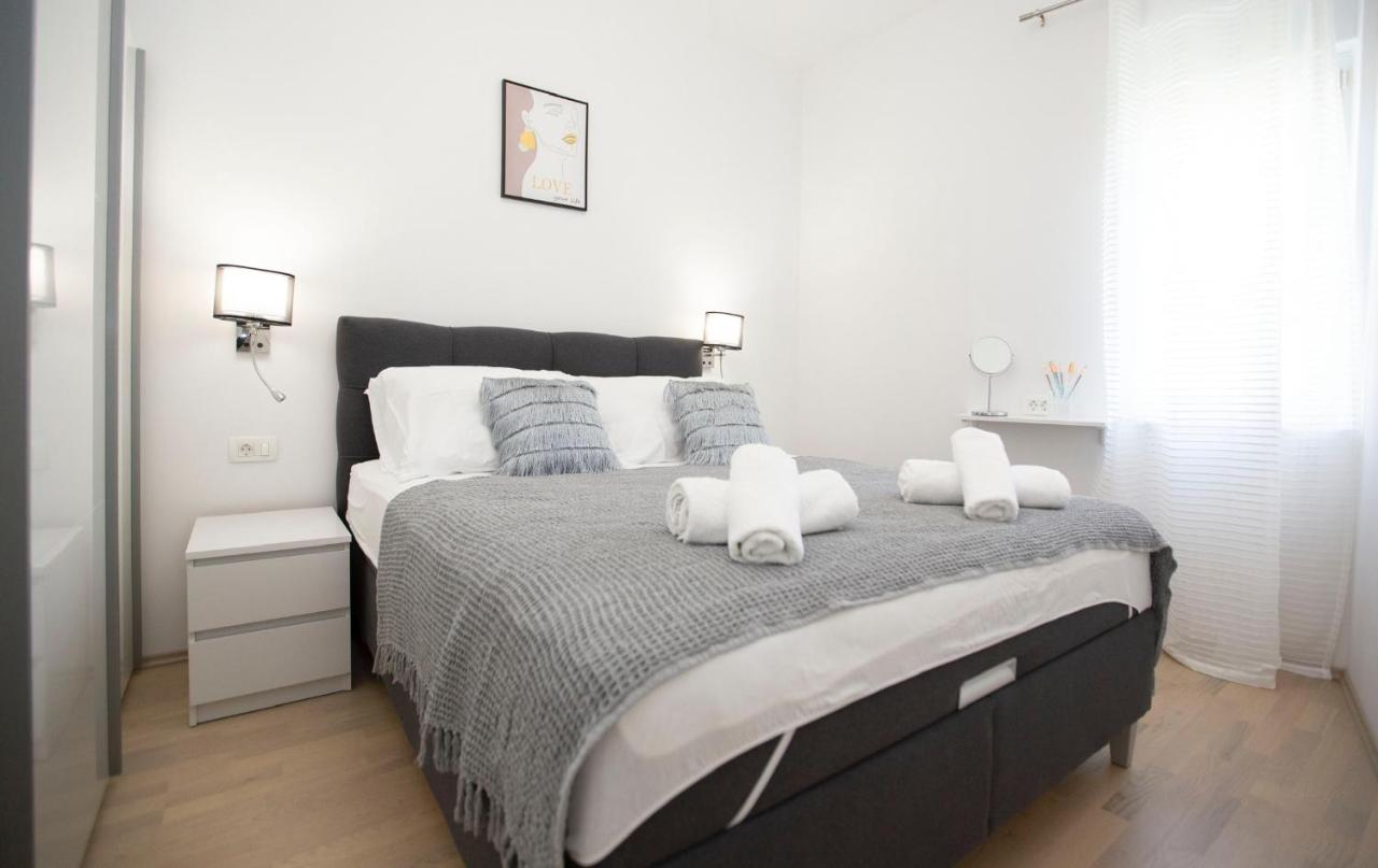 Ferienwohnung Triple A Split Exterior foto