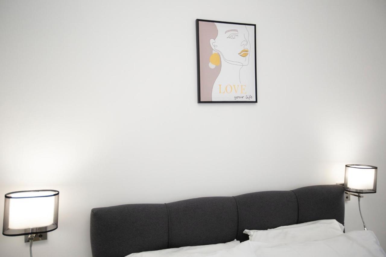 Ferienwohnung Triple A Split Exterior foto